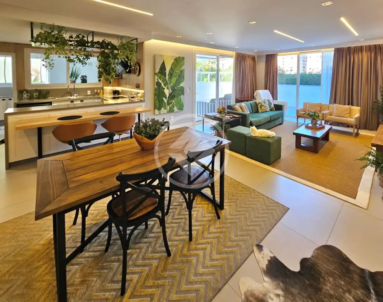 Apartamento Garden | 3 suítes e 356m² no Centro - Foto 3
