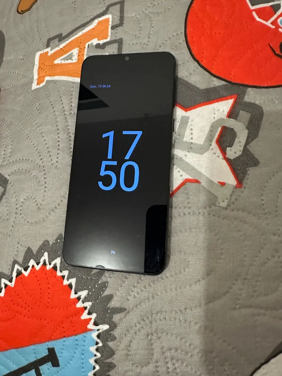Celular motorola E13