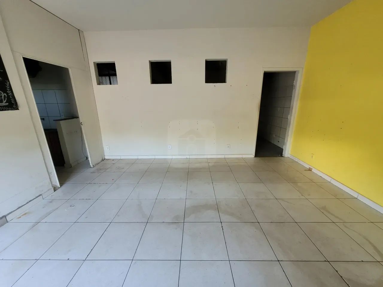 Cômodo Comercial para locação no bairro Tubalina - Foto 2