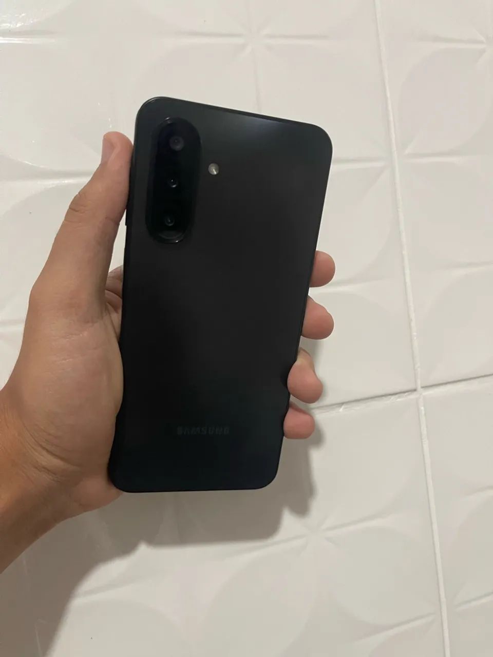 Samsung Galaxy A17 128gb - Foto 2