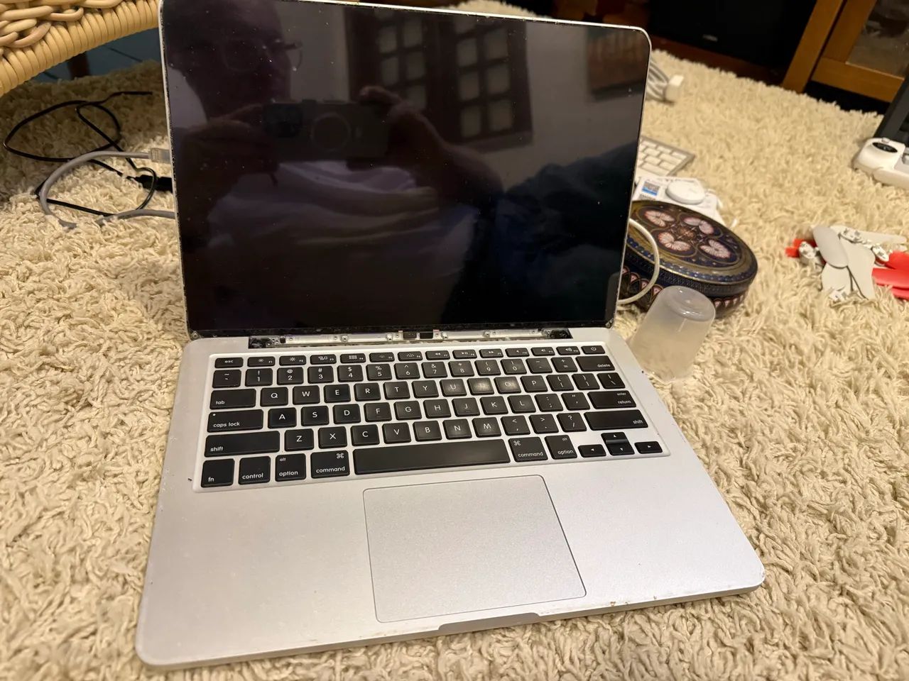 Sucata MacBook 2013. Máquina funcionando