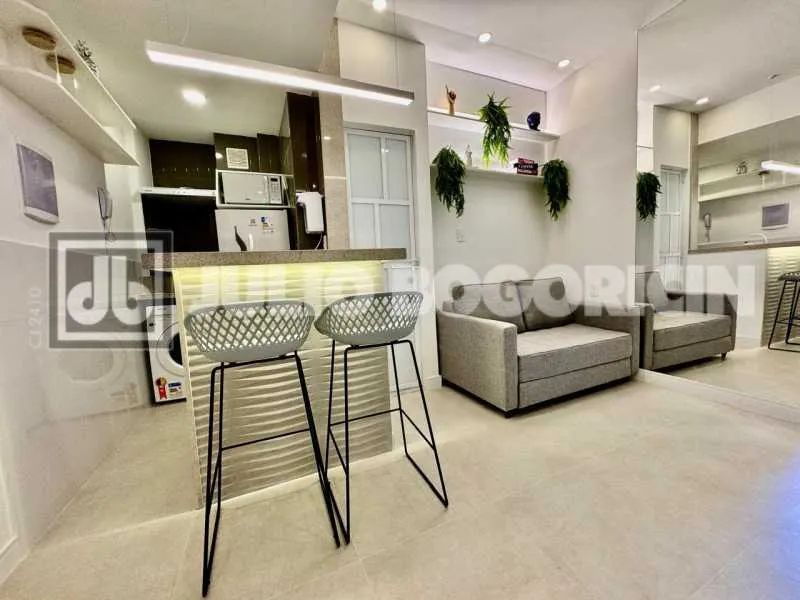 CENTRO - RUA RIACHUELO - ESTÚDIO DIVIDIDO SALA E QUARTO - MOBILIADO - Foto 4
