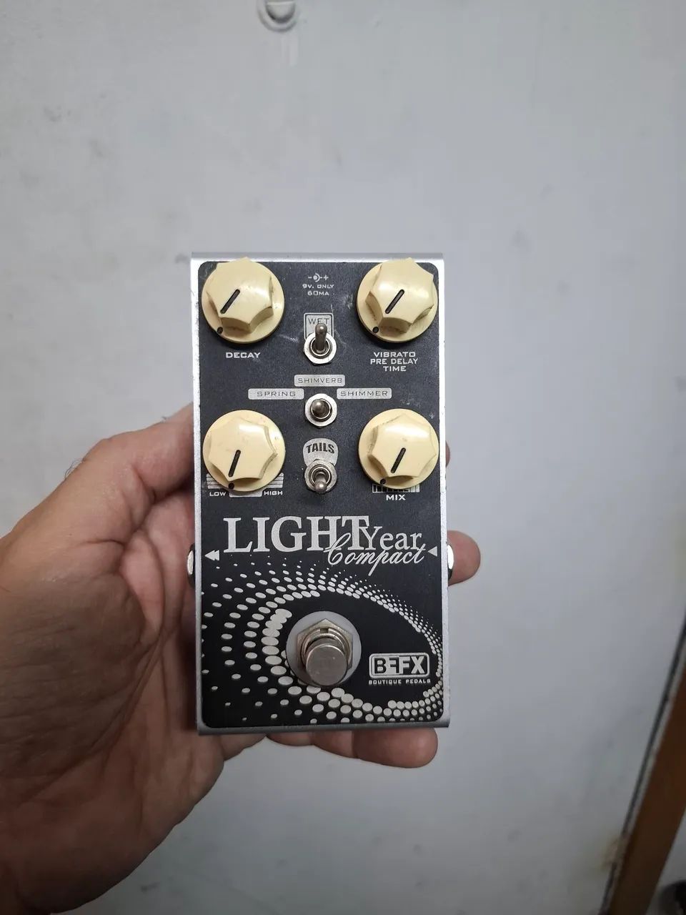 Pedal Reverb Shimmer BEFX Light Year Compact Excelente 