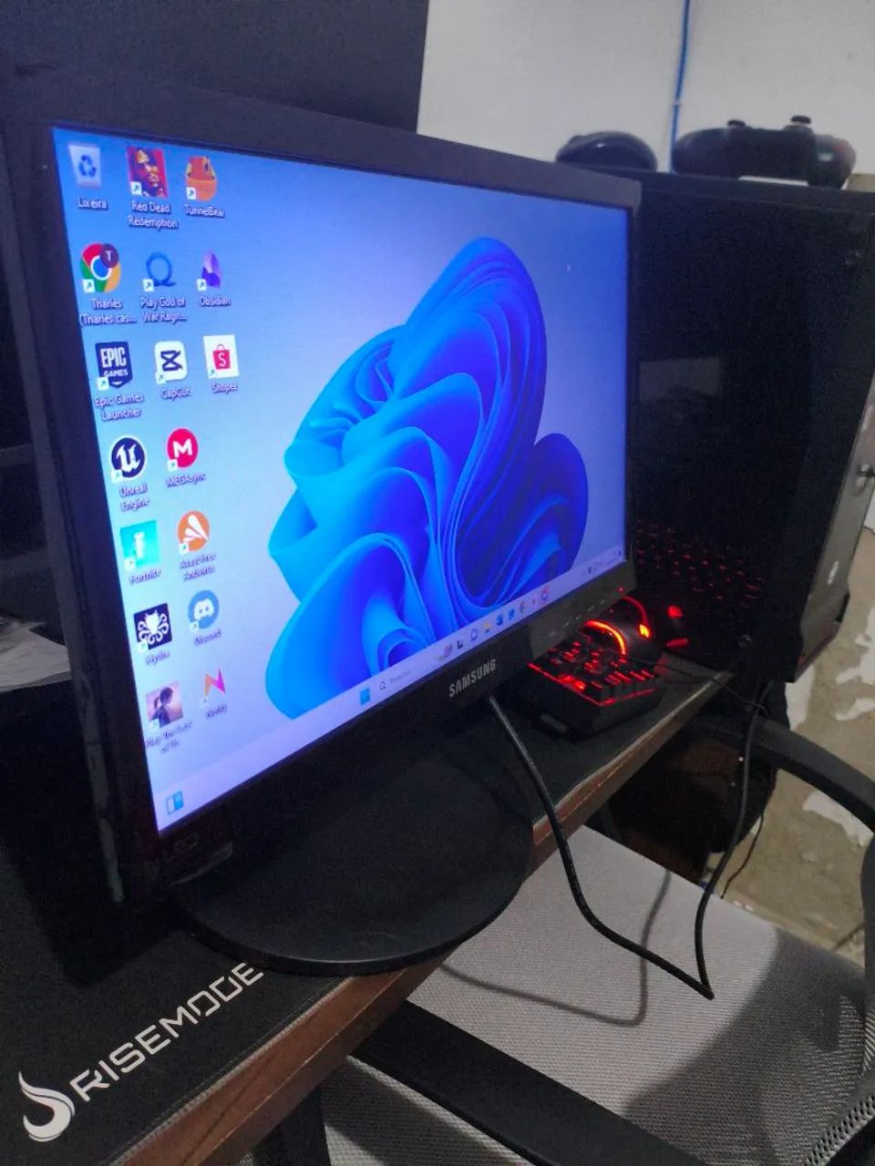 Monitor Samsung modelo s19c301f - Foto 2