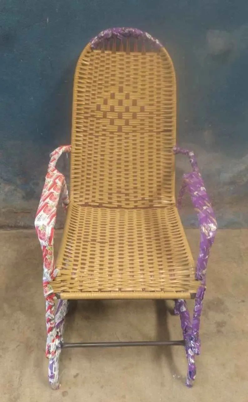 Cadeira de Balanço com Mola | Várias Cores | R$ 270 - Foto 2