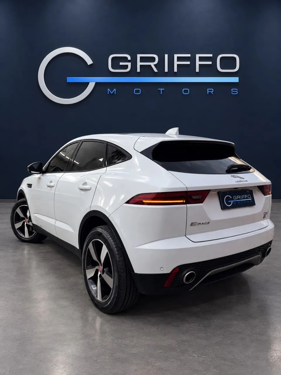 Jaguar E-Pace R-dynamic S 2.0 AWD 249cv Aut. 2019 - Foto 5
