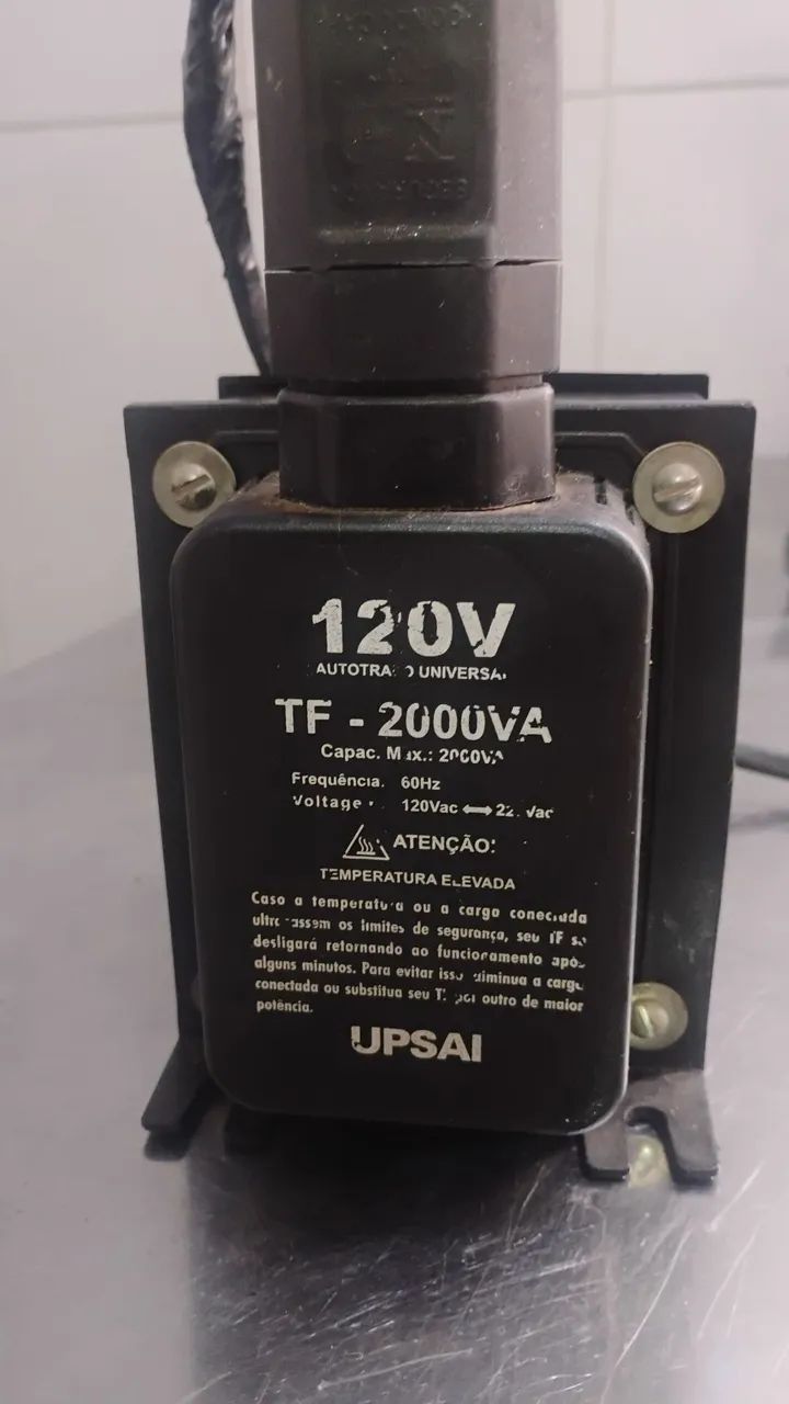 Autotransformador Upsai TF-2000VA. 