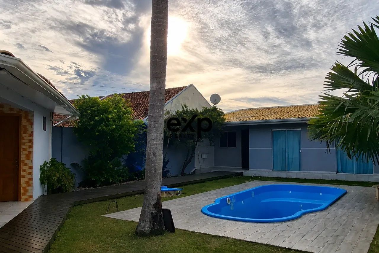 Condominio com 3 casas - Piraquara