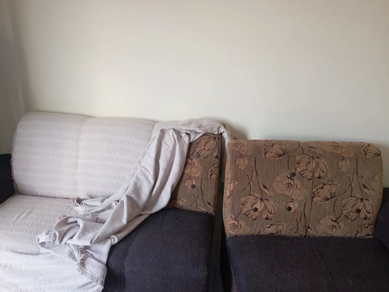 Sofá de canto grande