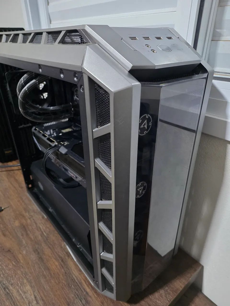Computador Rtx 5070Ti Gaming OC / Ryzen 9800X3D<br><br>R$ - Foto 2