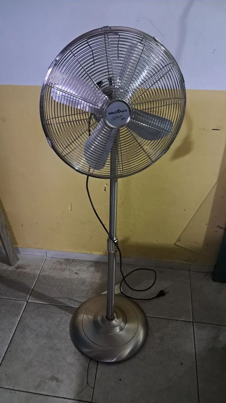 Ventilador de coluna Electrolux inox ,127V.  - Foto 4