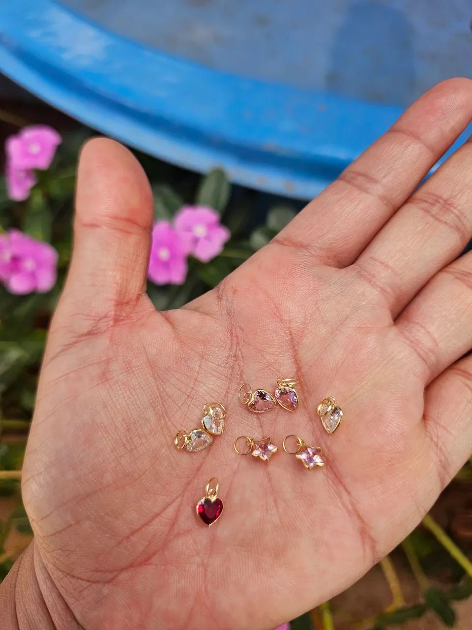 Pingente d eouro com zirconia