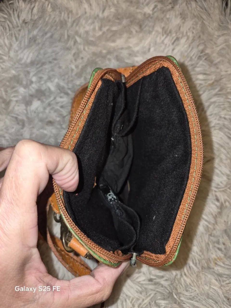 bolsa verde com detalhes amarelos - Foto 5