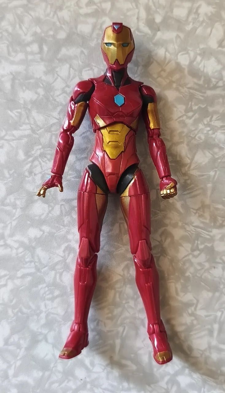 Marvel Legends Ironheart (Riri Williams) - Foto 4