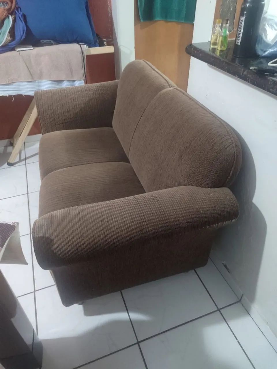 Sofá 2 lugares com pé, super confortável. - Foto 3