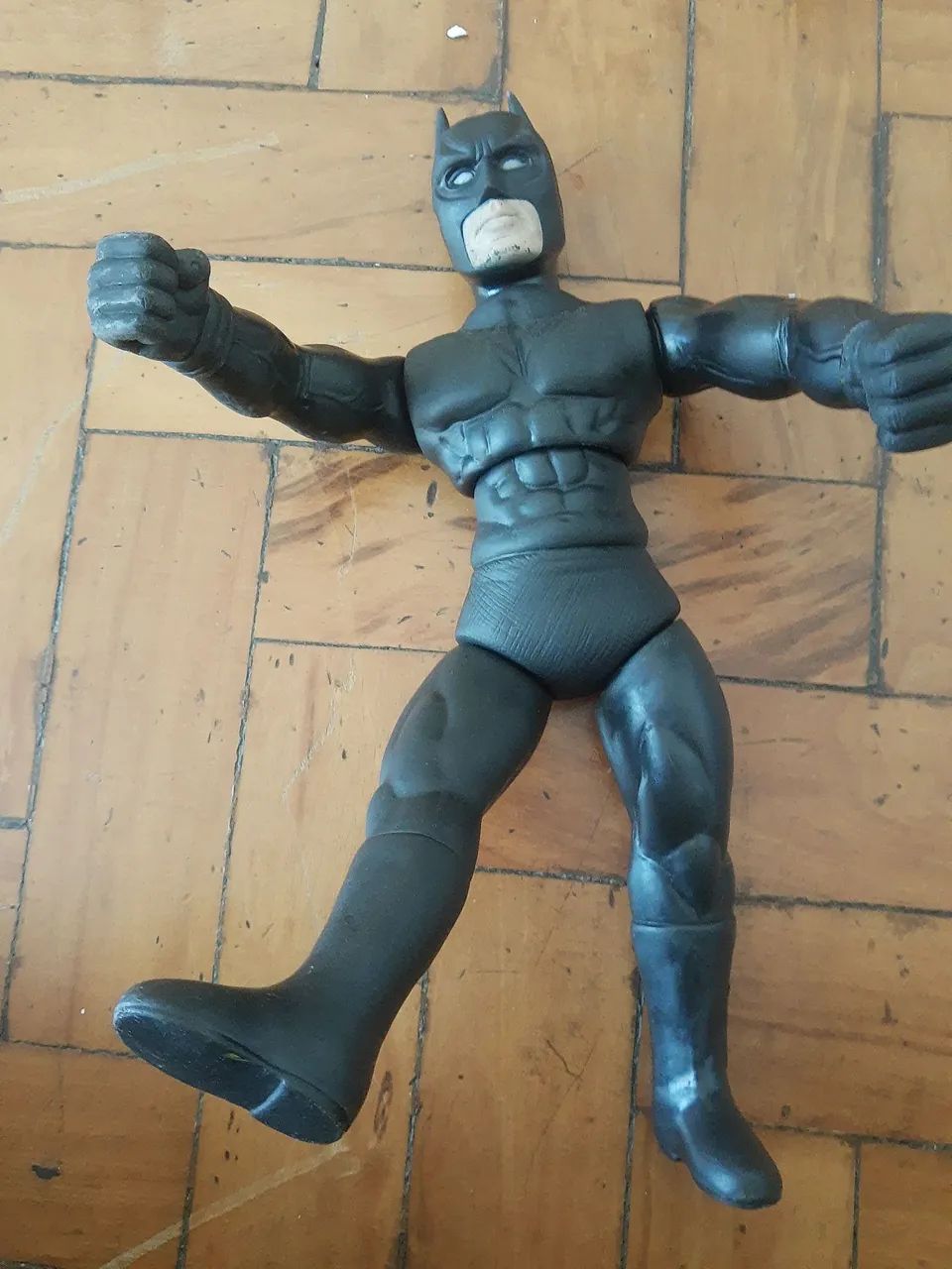 Boneco Batman articulado e emborrachado  - Foto 3