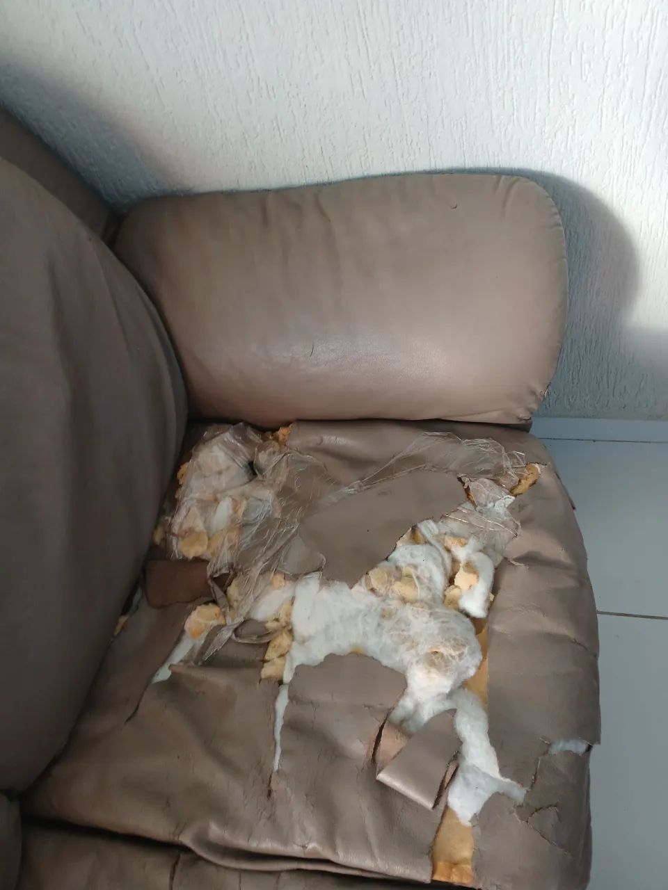 Sofá usado pra vender rápido  - Foto 3