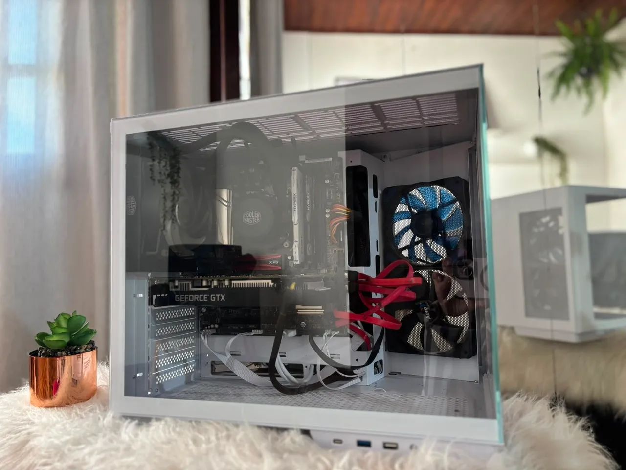 Computador rodando vários jogos 