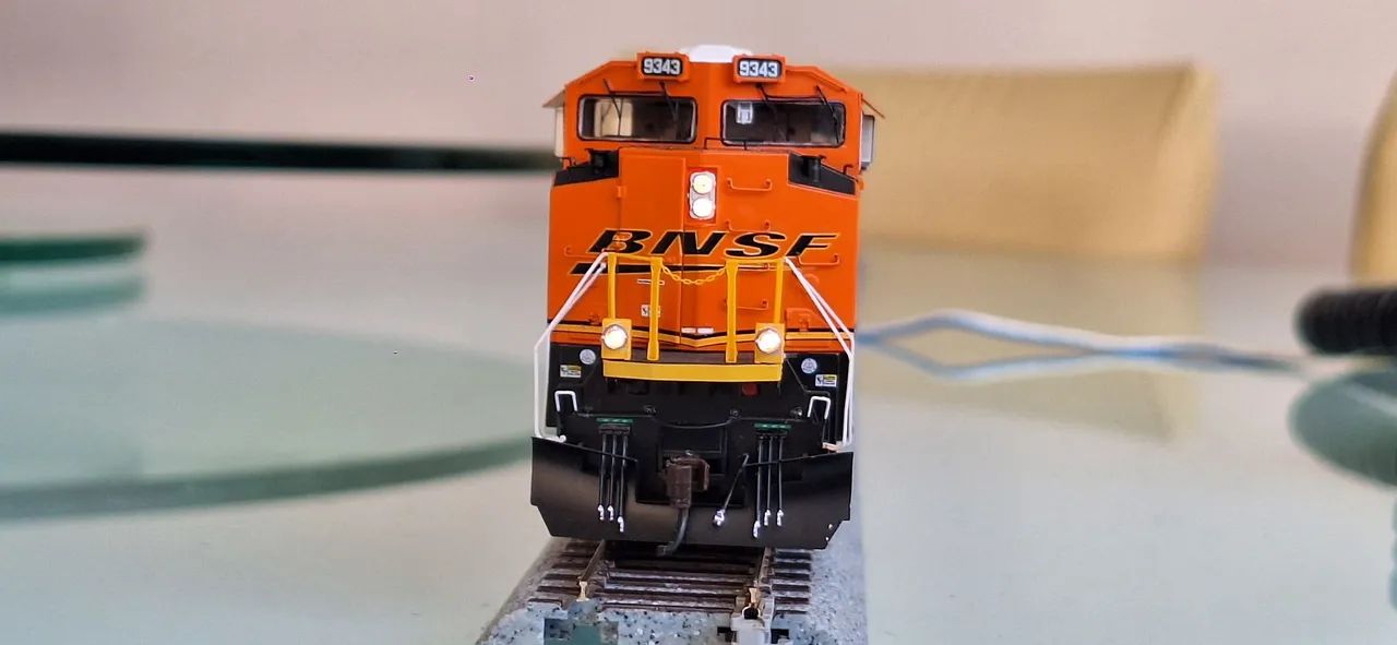 Locomotiva HO SD70Ace com DCC e SOM TSUNAMI 1. - Foto 3