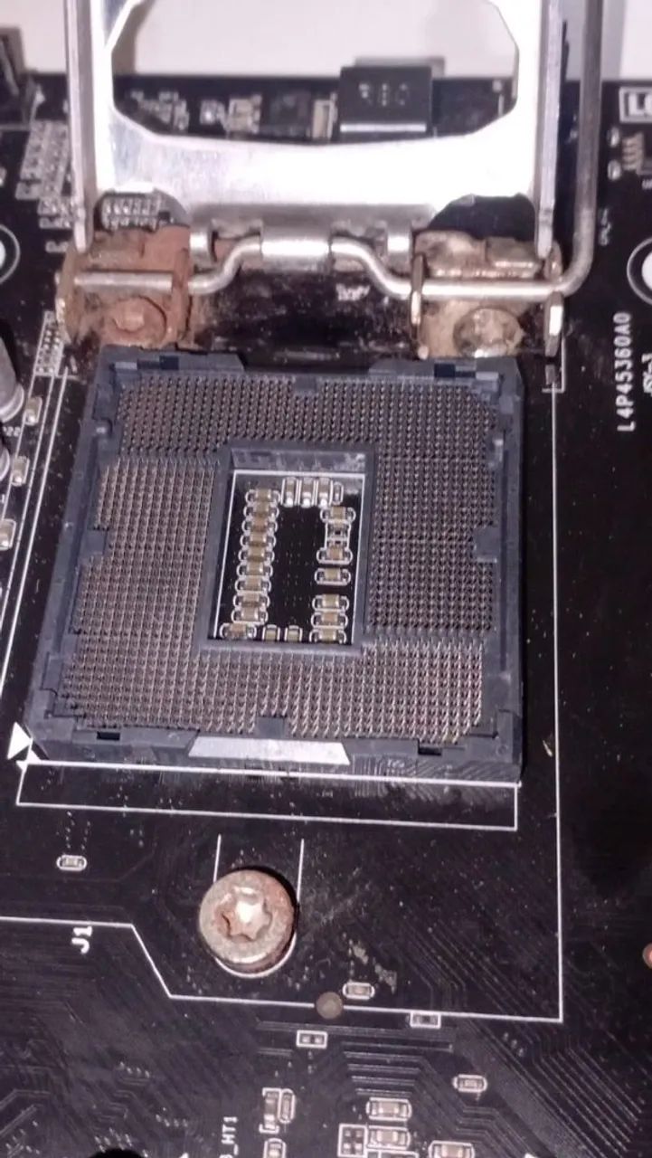 Placa mãe LGA 1155 H61 com RESALVAS !! - Foto 4