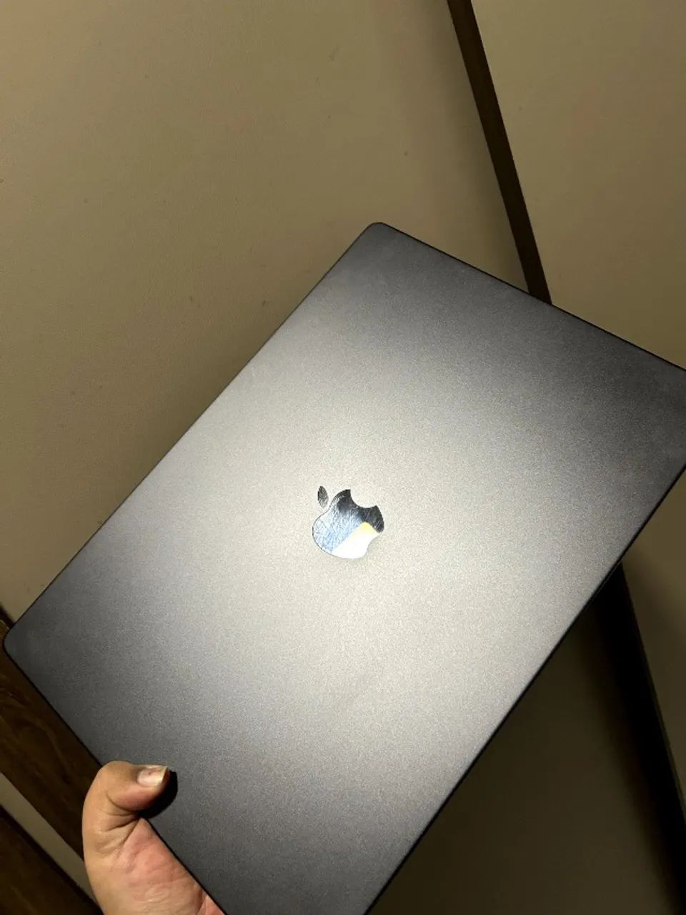 Apple MacBook Pro 16 polegadas - Chip Apple M5 Pro (CPU 18 núcleos / GPU 20 núcle