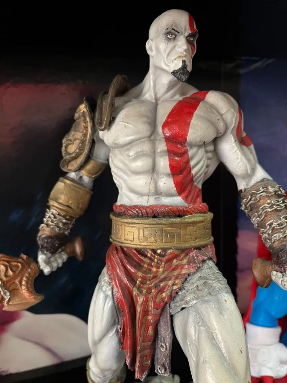 Kratos Estátua  - Foto 3