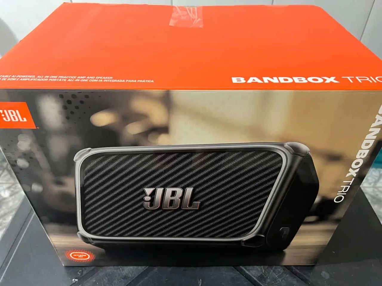 Caixa de som JBL BandBox trio. Nova lacrada.