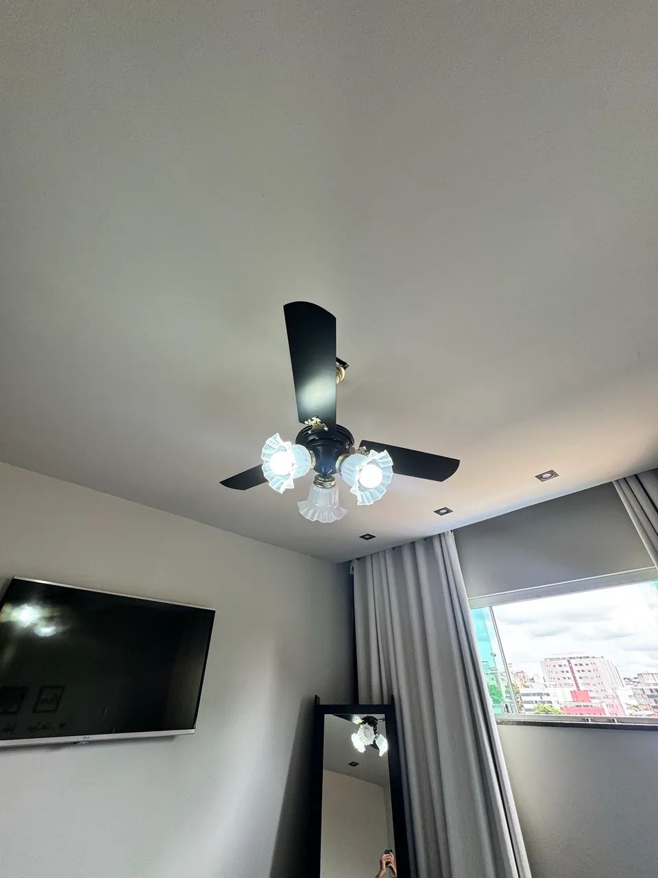 Ventilador de teto 3 lâmpadas  - Foto 3