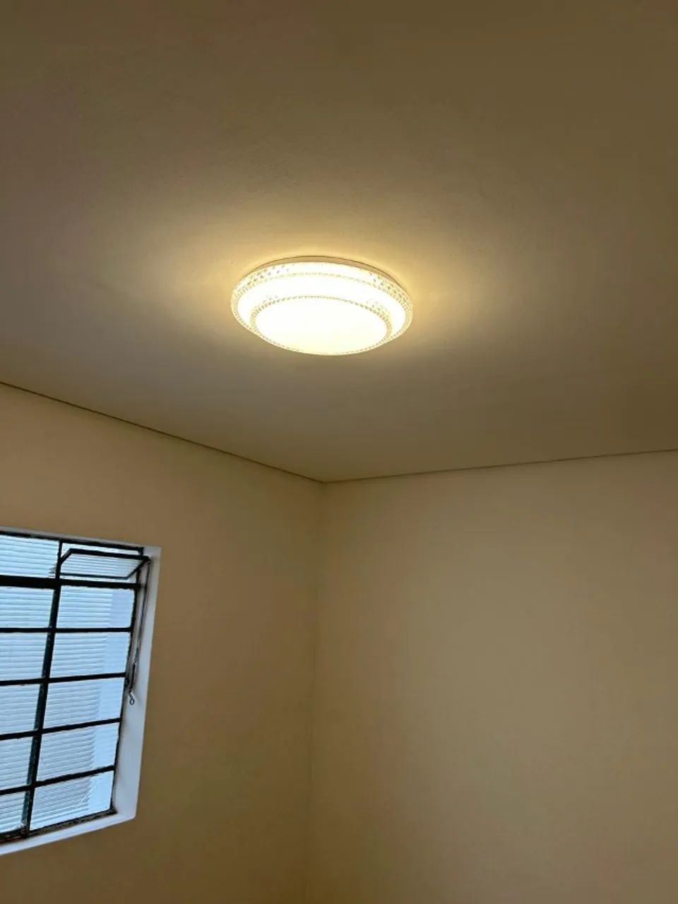 CASA COM QUINTAL PERTO CENTRO