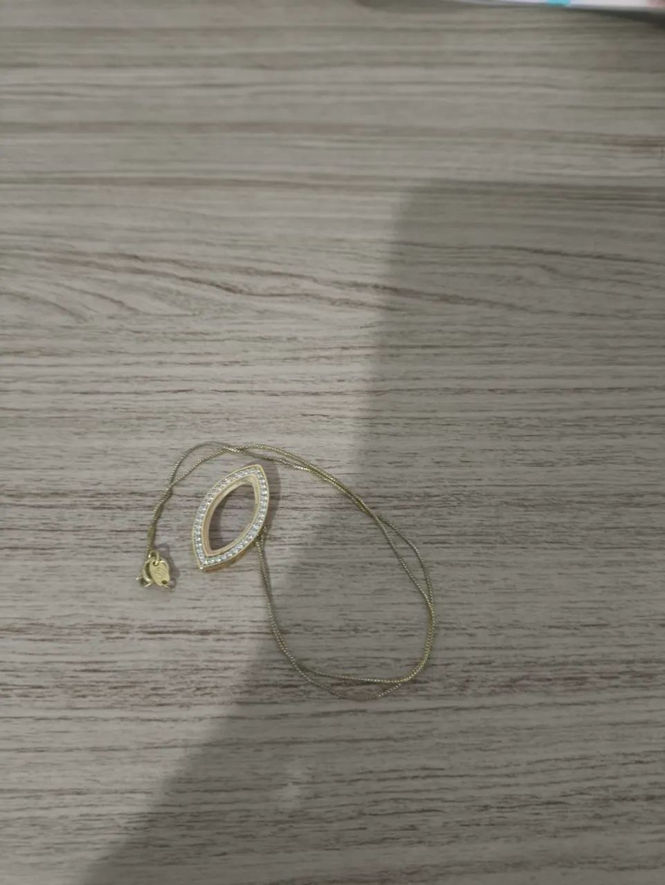 Anéis, pulseiras, colares e brinco seminovos.
