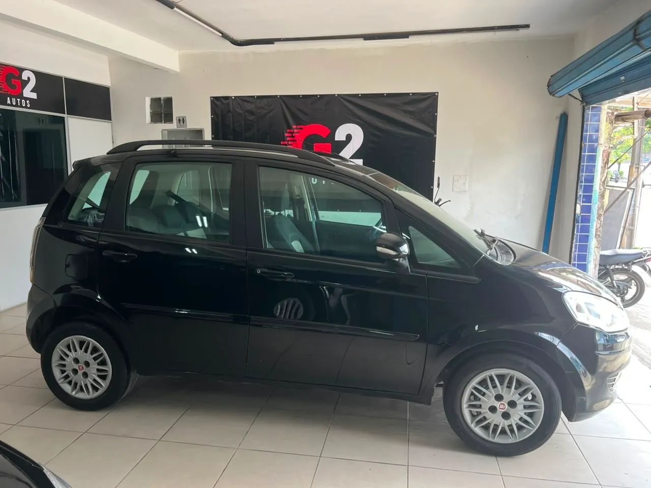 Fiat Idea Attractive 1.4 Fire Flex 8V 5P 2012 - Foto 2