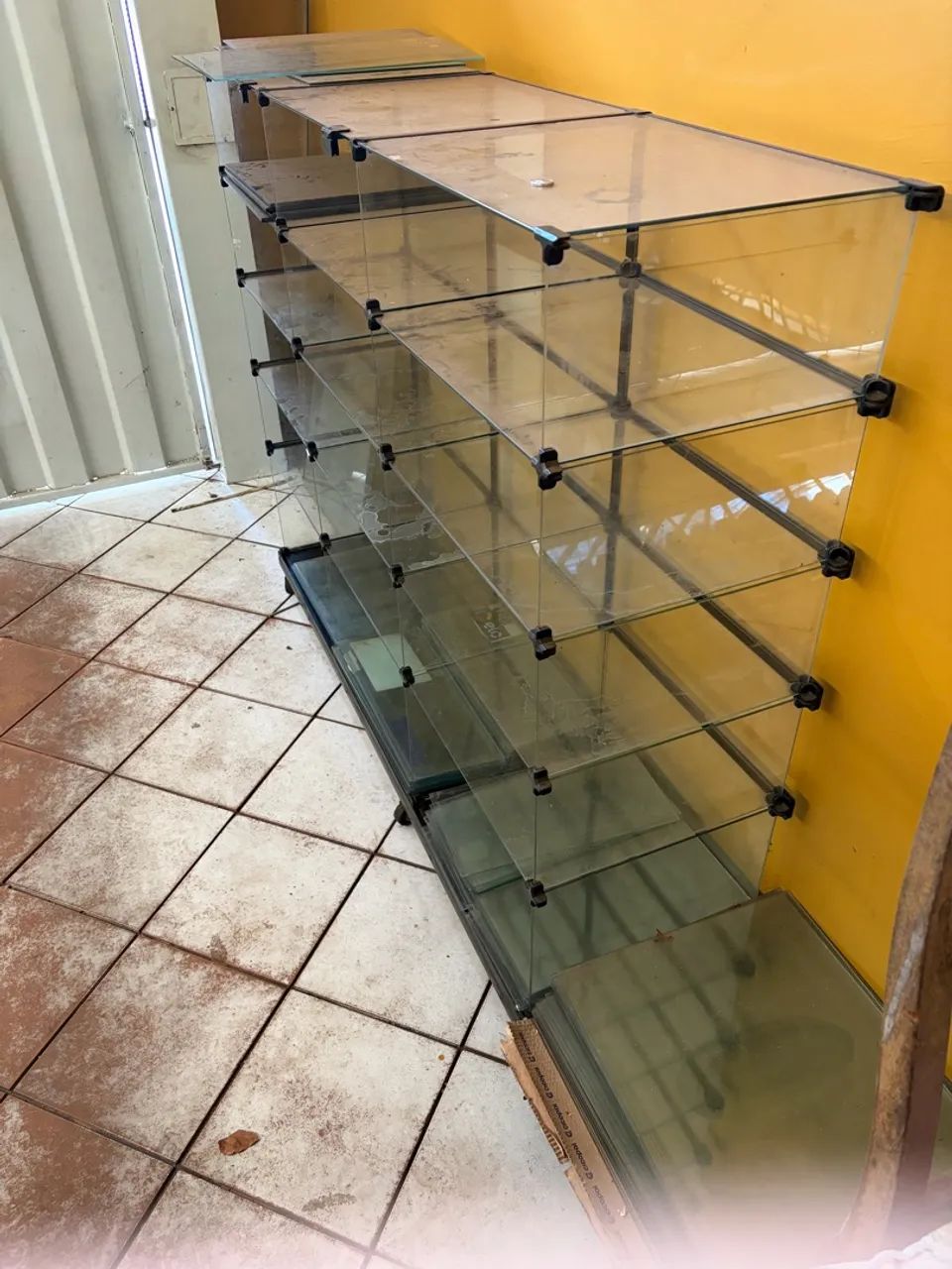 Prateleira de vidro