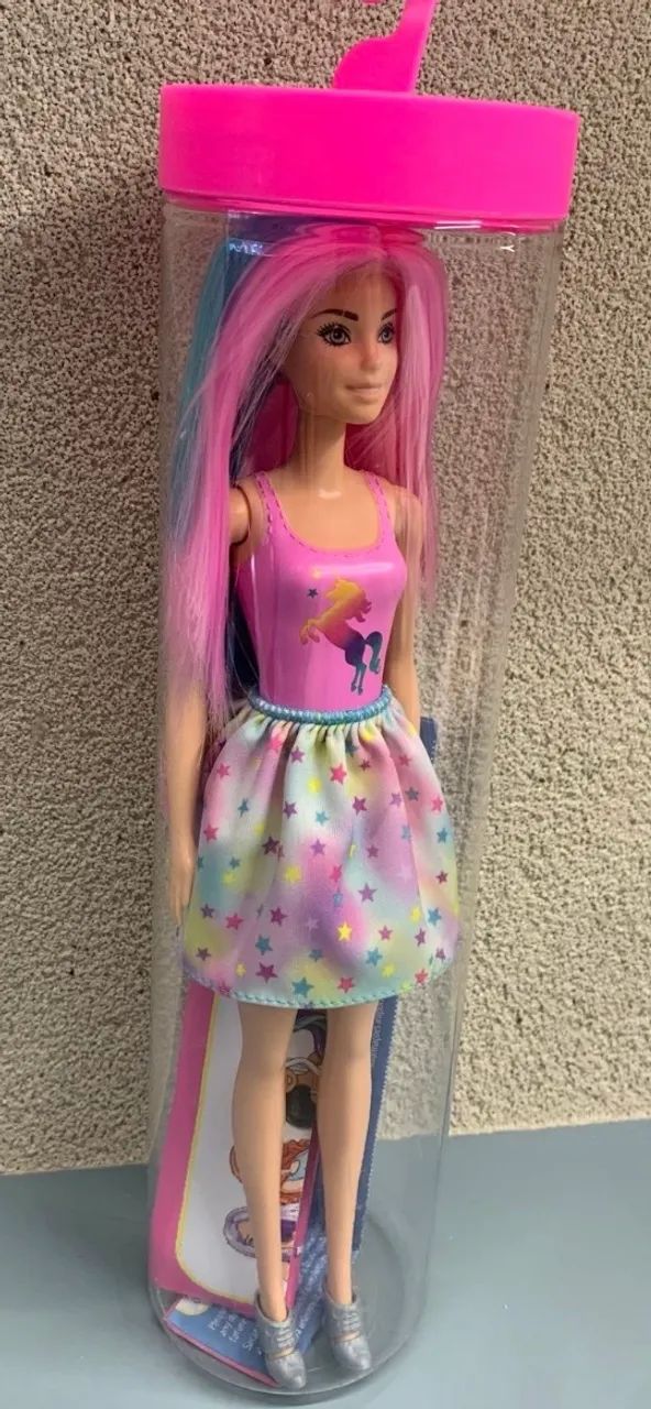 Boneca Barbie color reveal série 1 - original mattel cabelo rosa e vestido de unicórnio - Foto 2