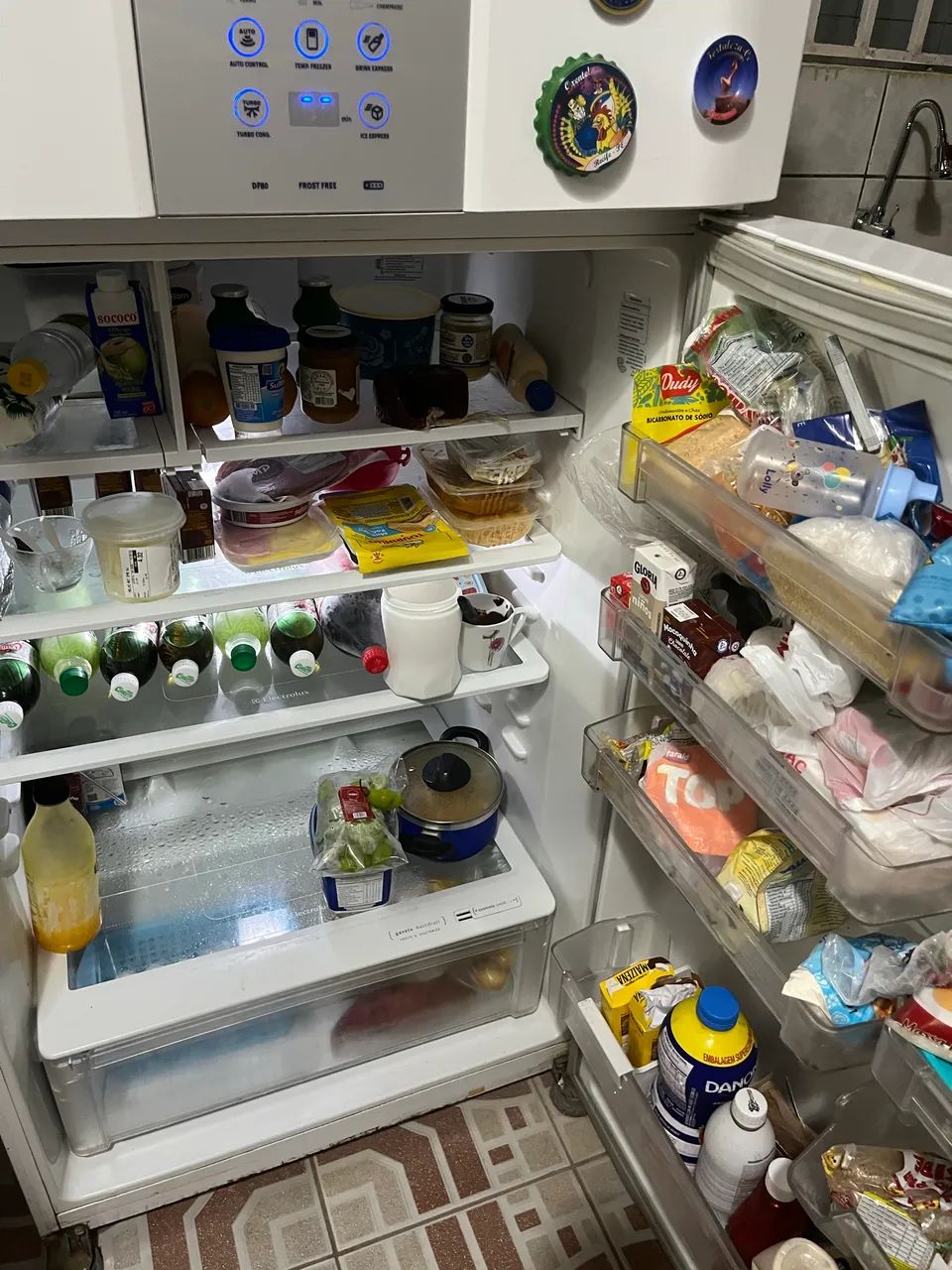 Vendo esta geladeira em perfeito estado de conservação  - Foto 2