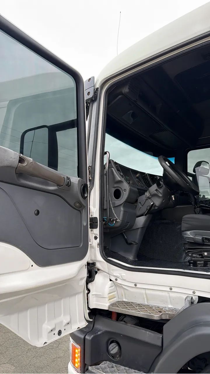 Scania R400 6x2 ano 2004  - Foto 5