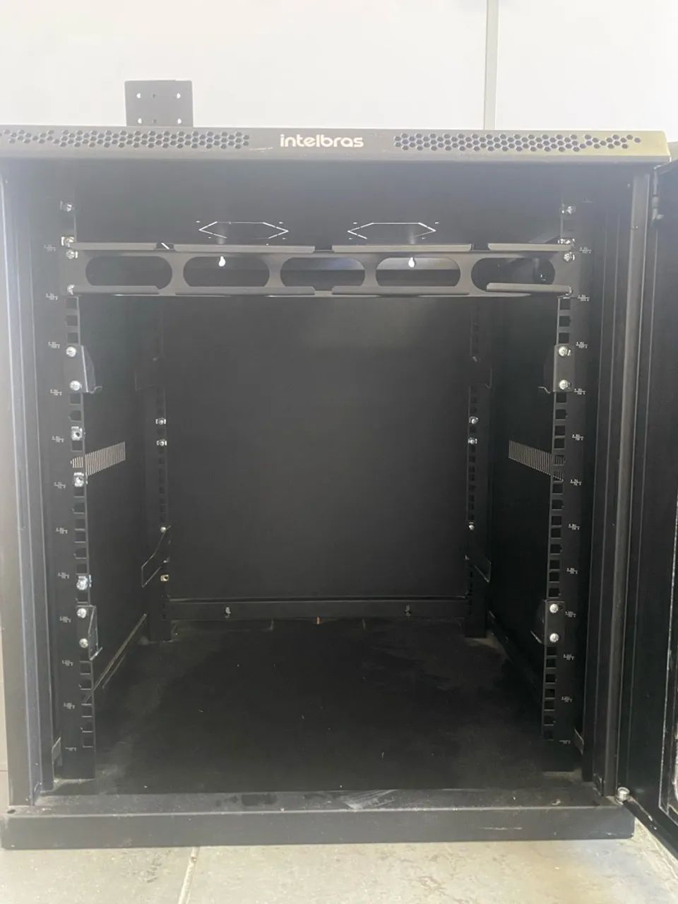 Mini Rack 12u 570mm Intelbras  - Foto 3