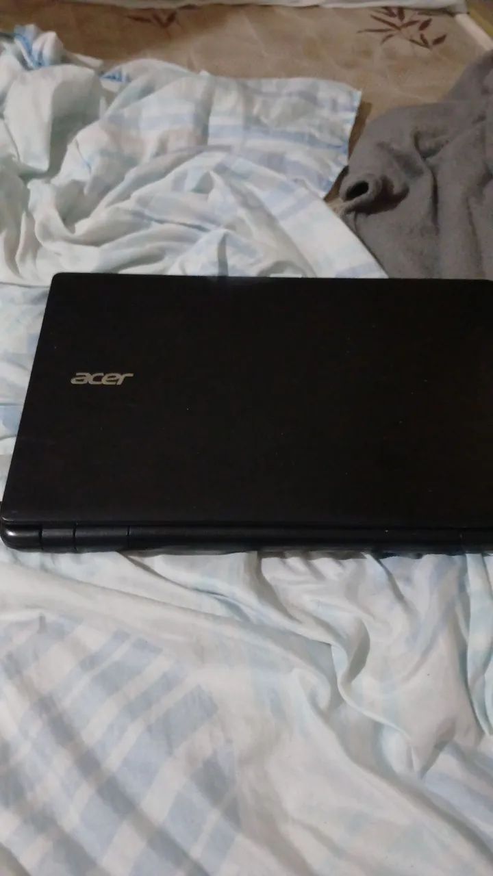 Notebook Acer Aspire E5 571 i3 222 de memória 8Gb  de processamento 5° geração  - Foto 2