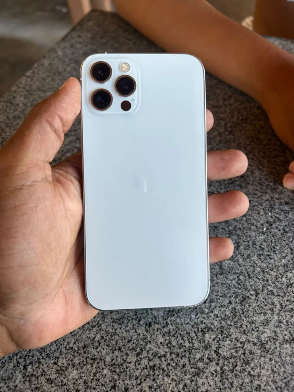 iPhone 12 Pro 128 - Foto 2