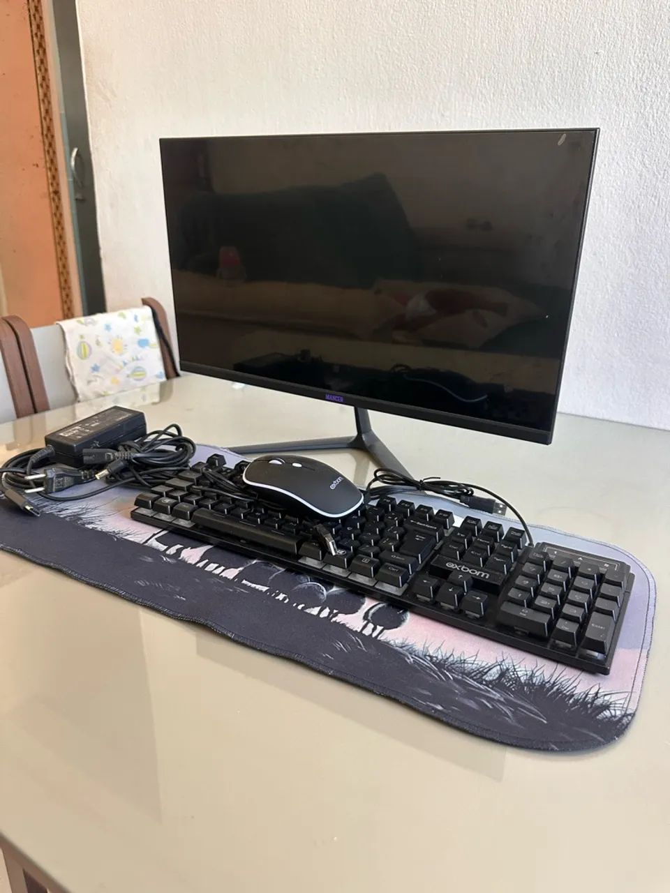 Monitor, mesinha e teclado pro seu setup . - Foto 2