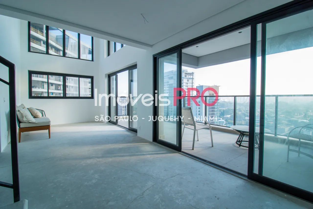 Duplex sensacional em Moema - 105 m² com 2 suíes e 2 vagas