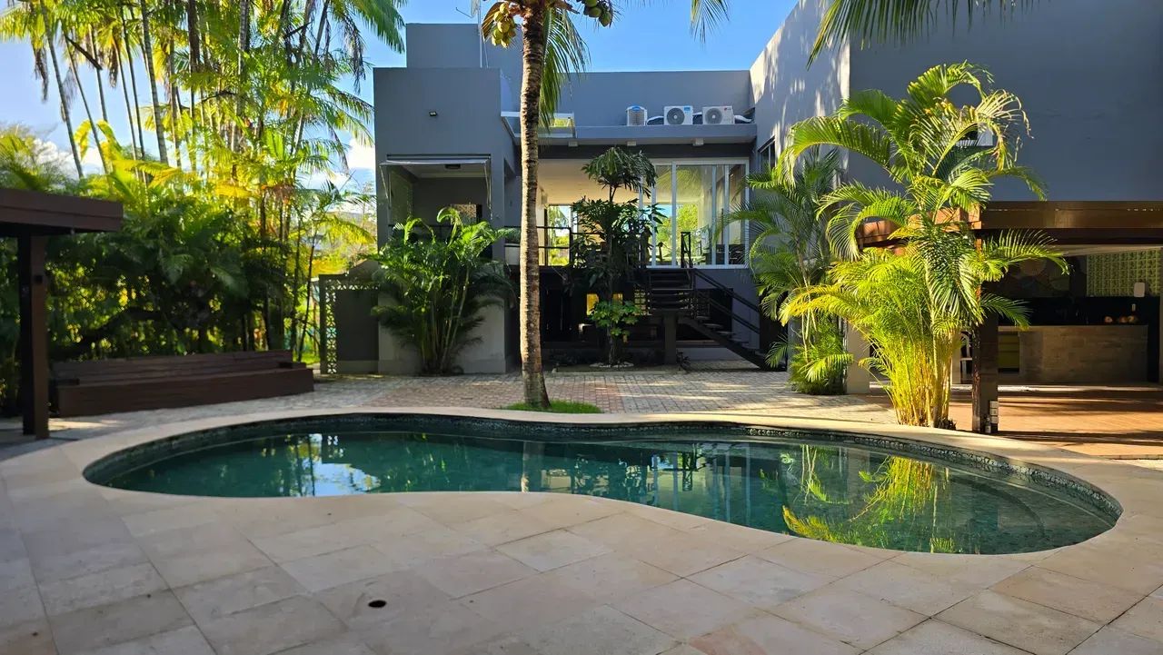 Maravilhosa casa com 5 quartos, sendo 4 suítes, Nascente, terreno amplo, área de lazer inc - Foto 4