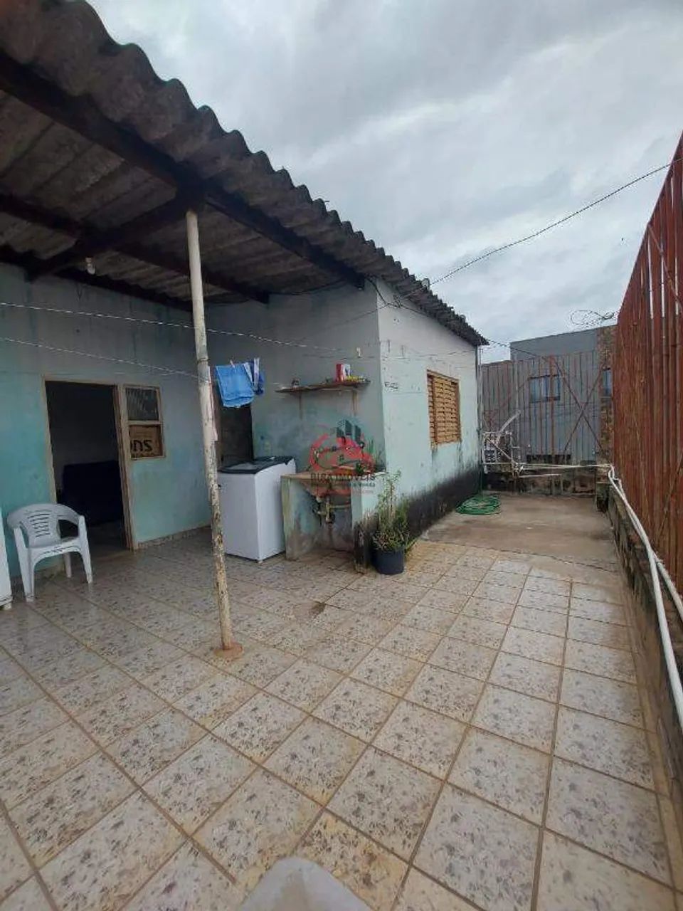 Casa com ponto comercial no bairro Abadia com 3 quartos e 3 pontos comerciais - Foto 3