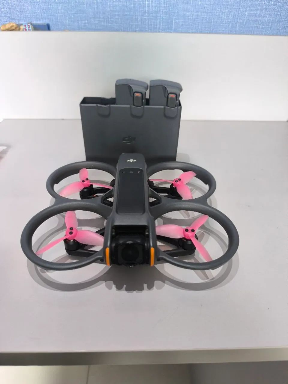 Dji Avata 2 com hub e 3 baterias. Sem óculos  - Foto 2