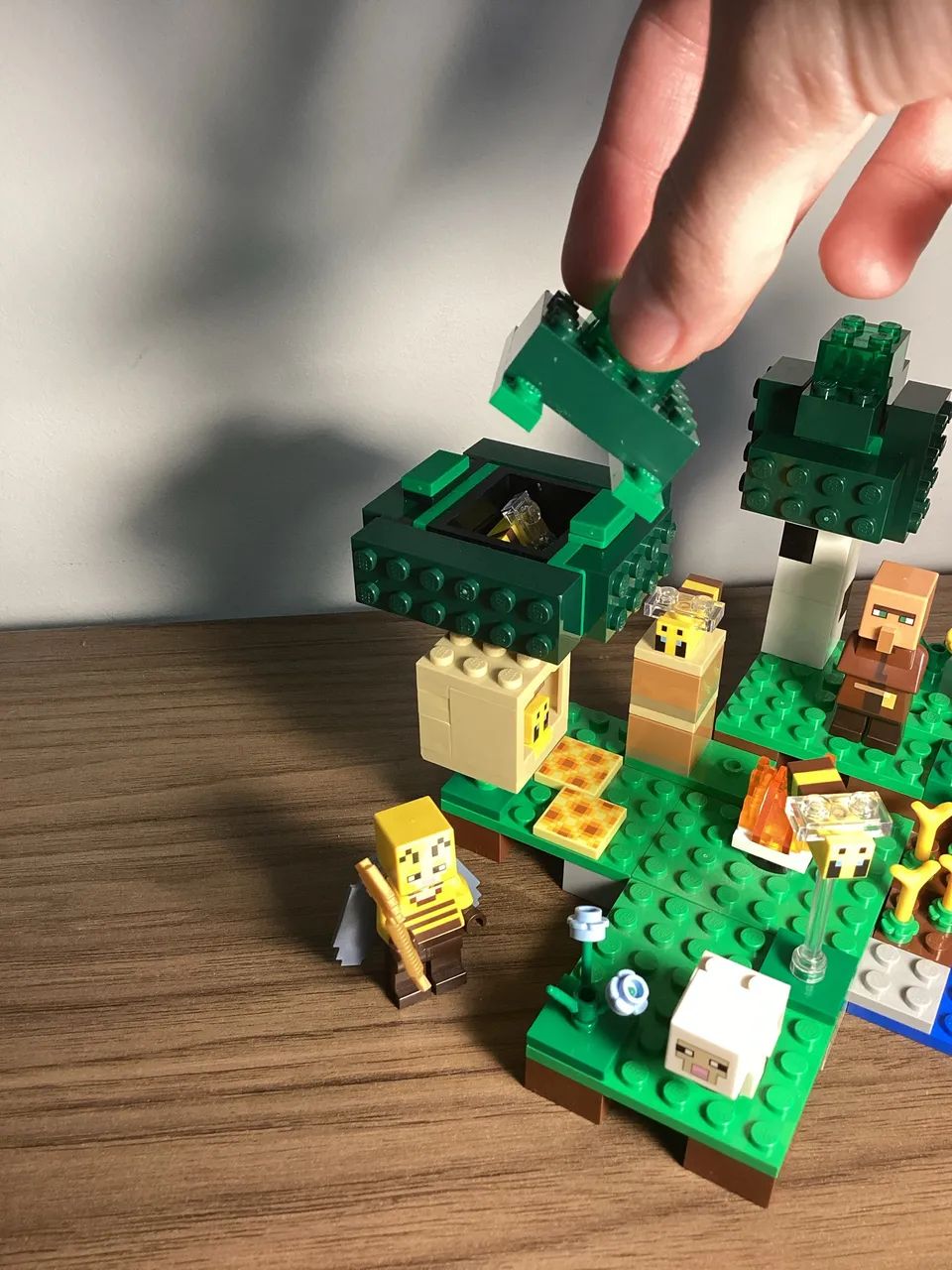 Lego Minecraft Abelhas - 21165 - Foto 2