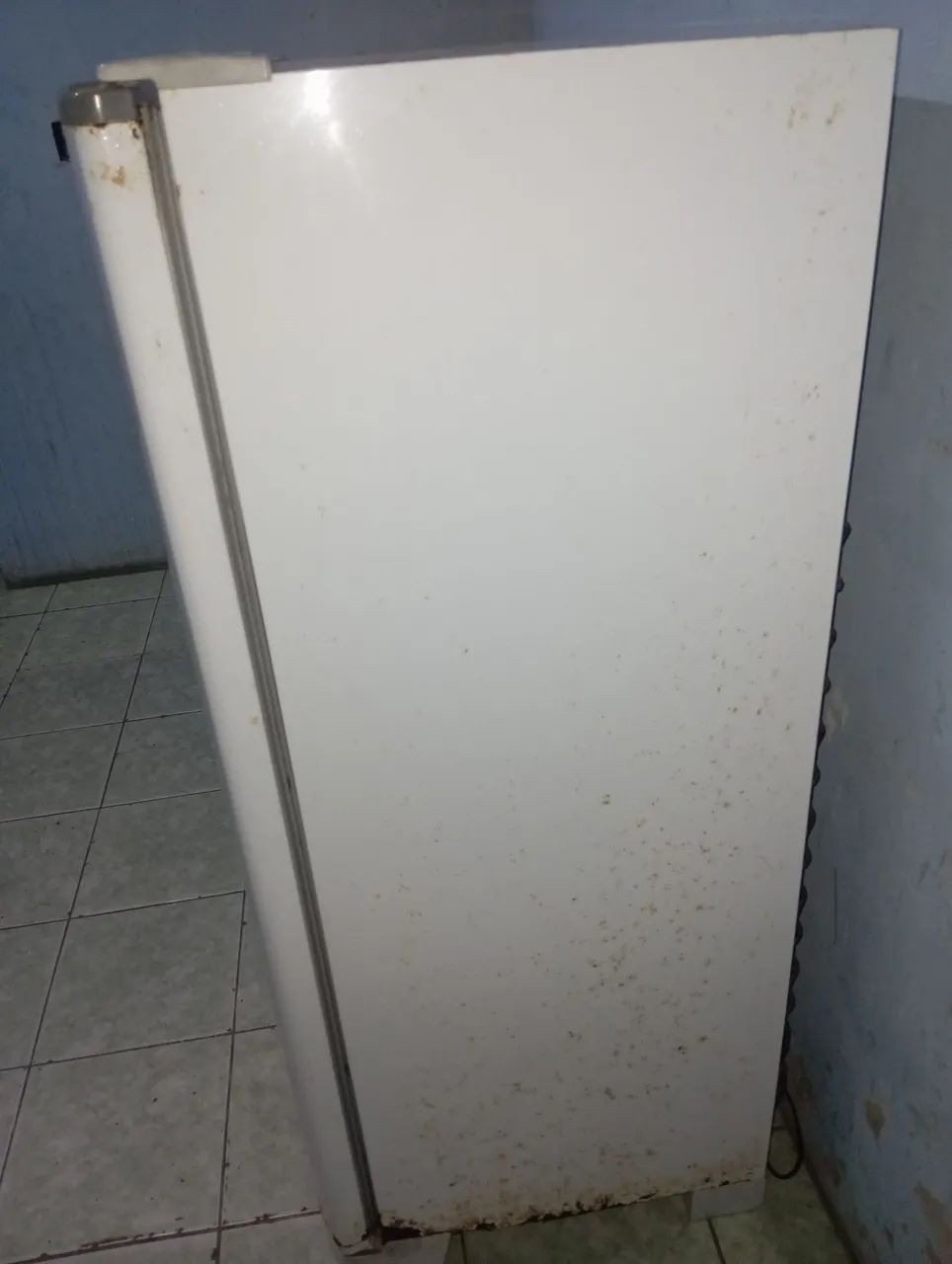 Geladeira Esmaltec  - Foto 2