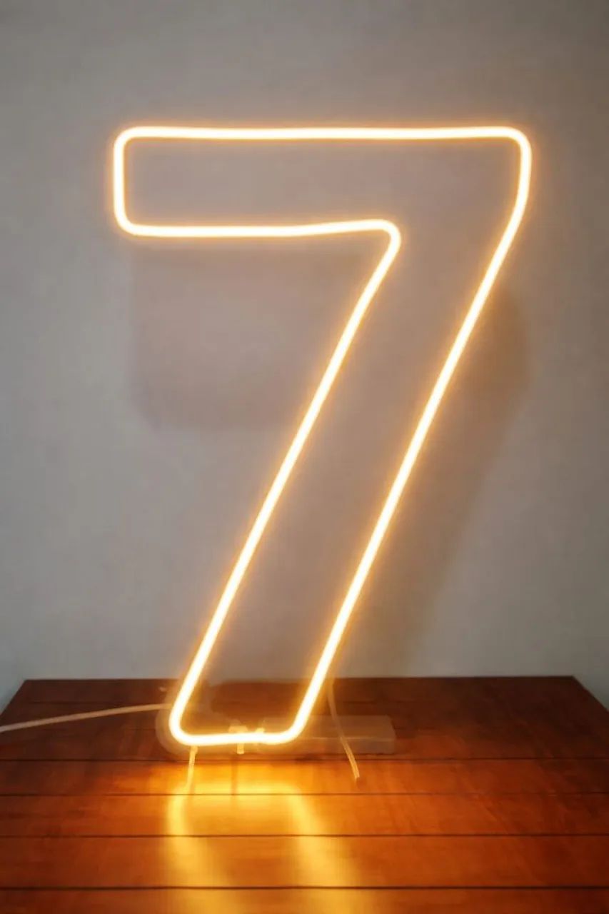 Número 7 em Led com fonte - Foto 2