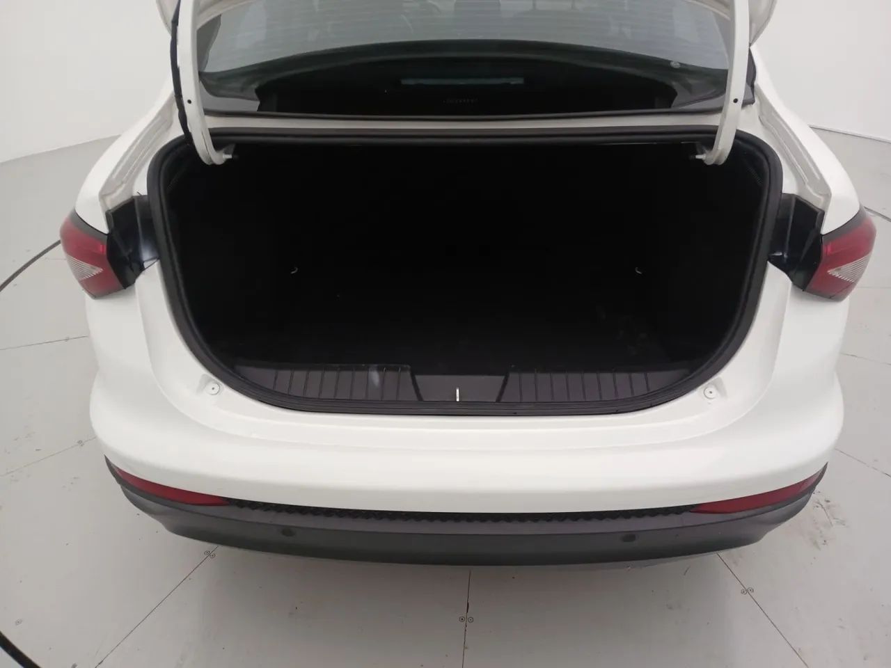 Fiat Cronos DRIVE 1.3 8V Flex Aut., foto 9 de 18