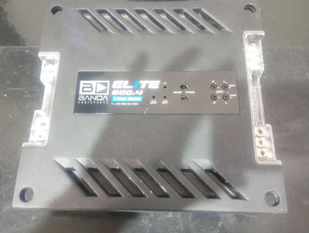 Amplificador banda 8.4d