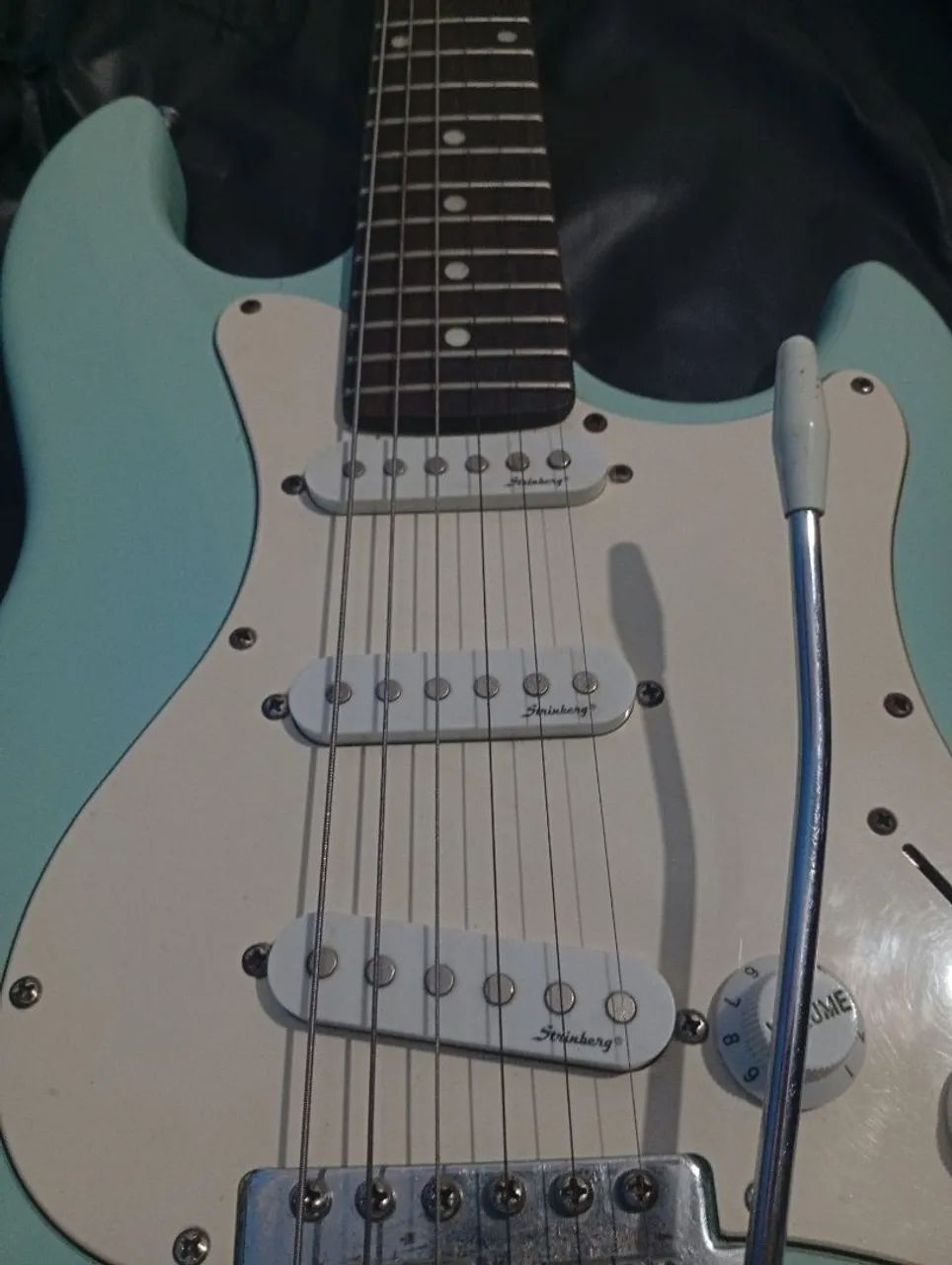 Guitarra Strinberg modelo Stratocaster STS100 na cor Surf Green - Foto 3