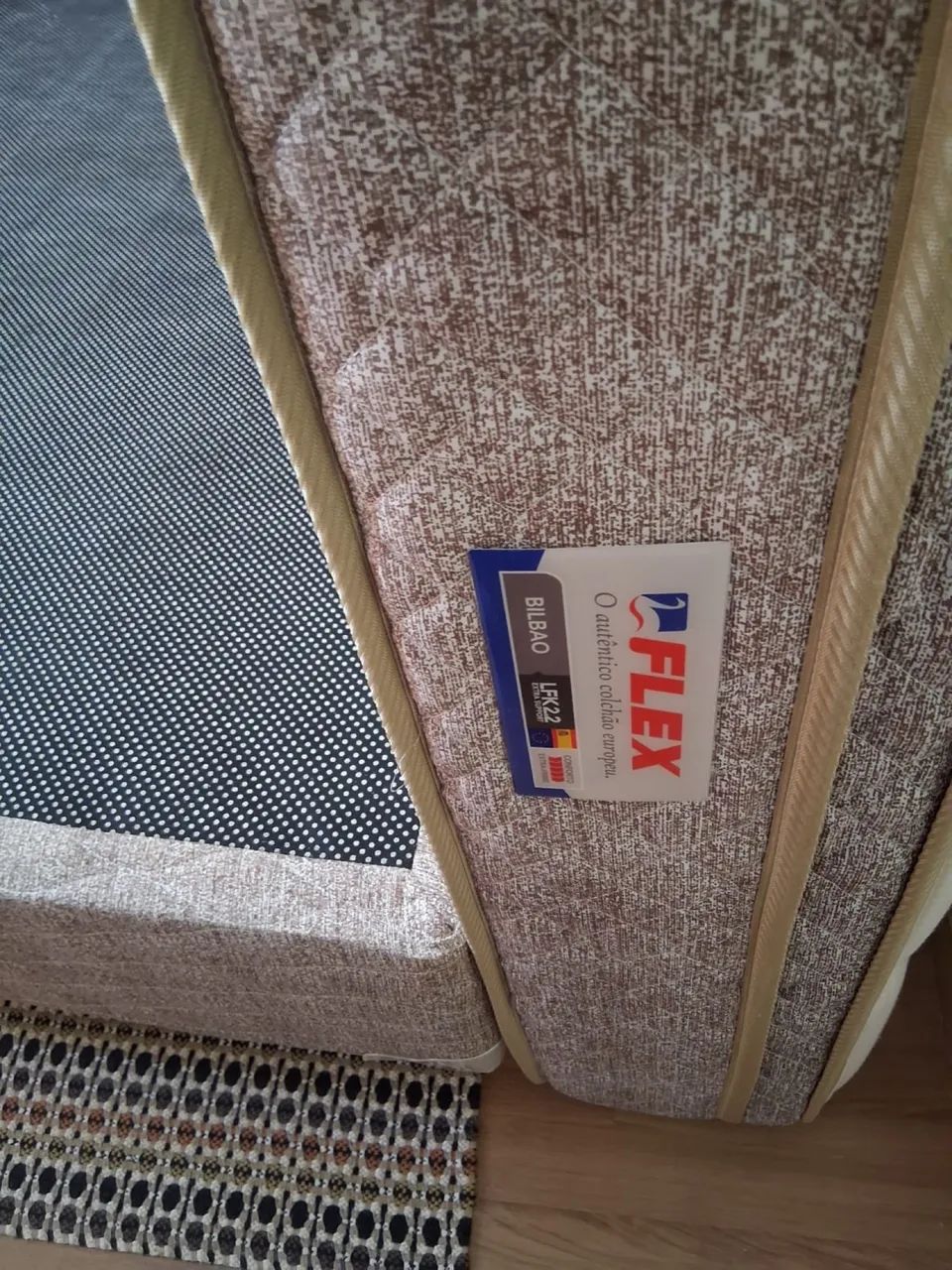 Cama de viúva box + colchão 